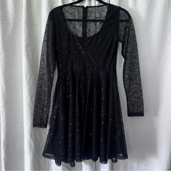 Lulu’s Sparkling Nights Black Lace Skater Babydoll Dress size XS - Picture 6 of 15